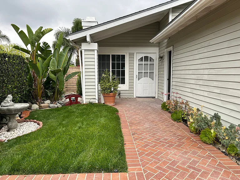28421 Botorrita — Photo 2