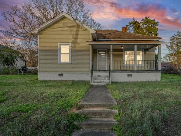 38 N Greenwood Ave, Ware Shoals, SC 29692