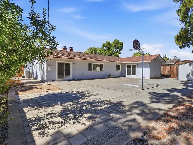 19397 Eric Dr — Photo 35