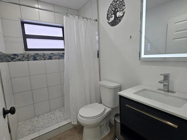 320 Sterling Ave — Photo 12