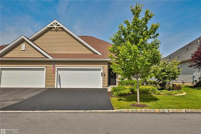 1st image of 6935 Constitution Dr