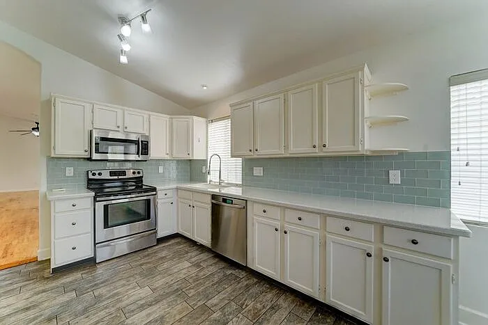 3 bed, 2.0 bath, 1500 sqft, $2,250 — Photo 1