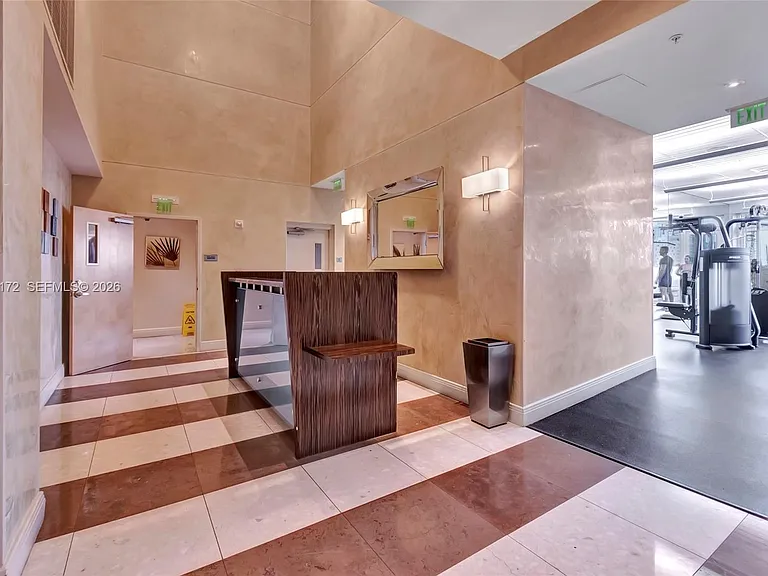 185 SW 7th St #3105 — Photo 11