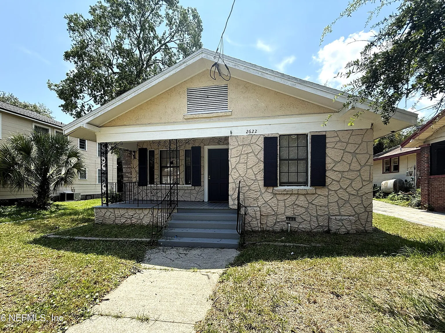 3 bed, 2.0 bath, 1315 sqft, $1,750 — Photo 1