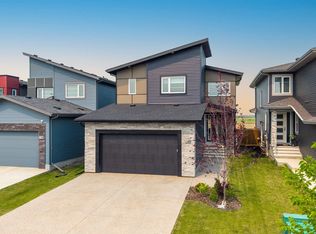 48 Edgefield Way, Saint Albert, AB T8N 7W9