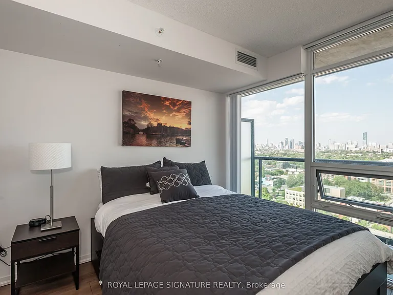 36 Lisgar St #2217E — Photo 3
