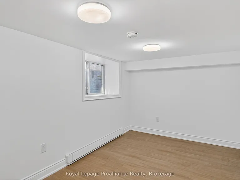 171 Hazlitt St #6 — Photo 7