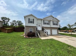 103 Copper Ct, Saint Robert, MO 65584