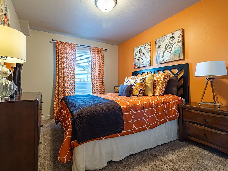 Meadowbrook Station Apartments — Photo 4