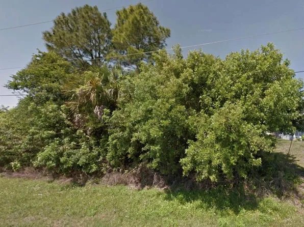 Sontana St #7, North Pt, FL 34291