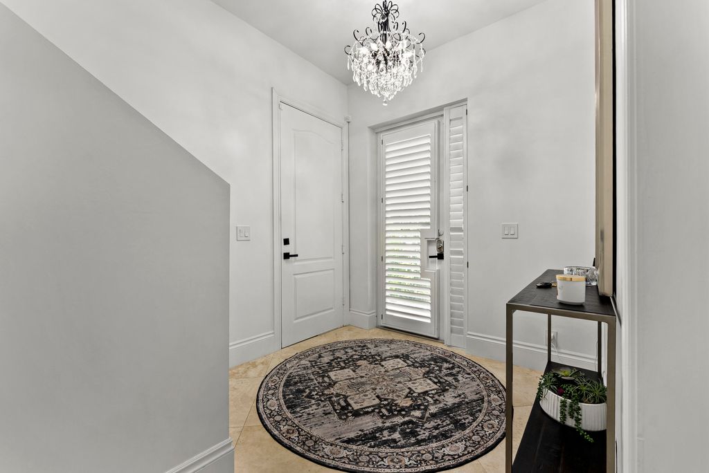 430 SUNSET Drive, photo 8