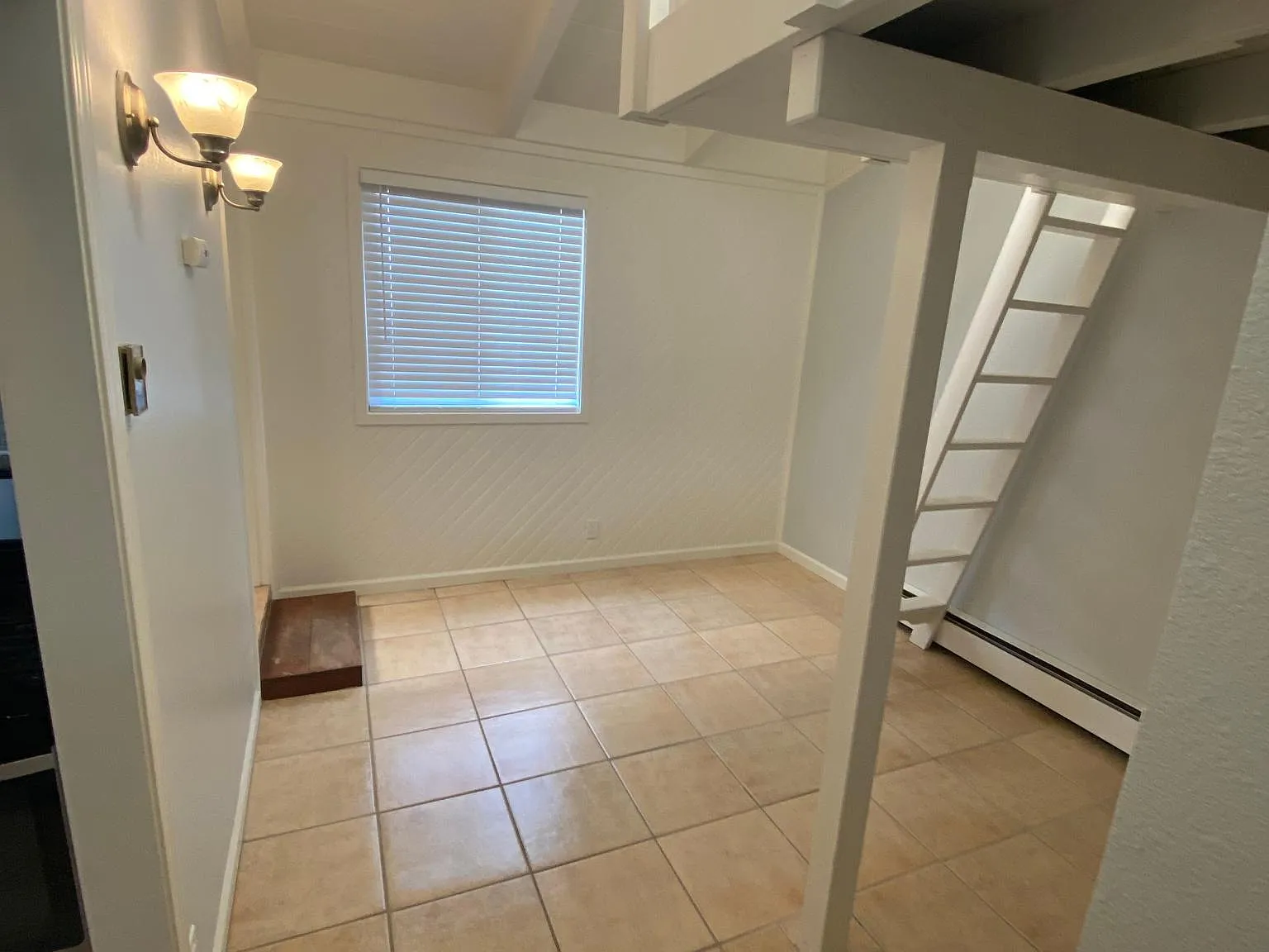 Studio, 350 sqft, $2,300 — Photo 3