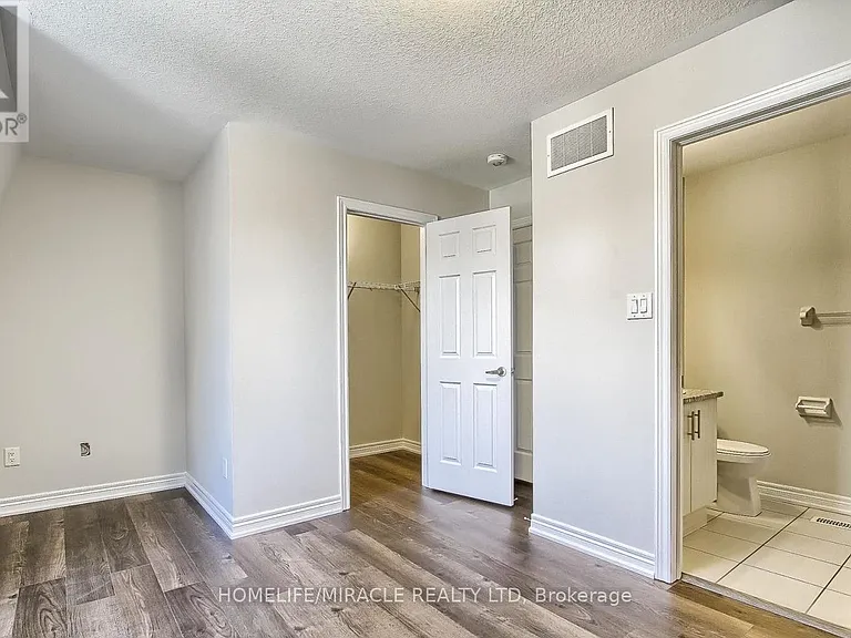 70 Knotty Pine Ave — Photo 23