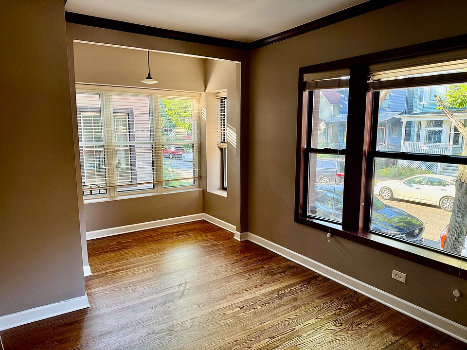1st image of 1278 W Victoria St #1E