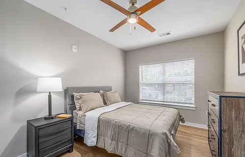 Edgewood Place Photo 1