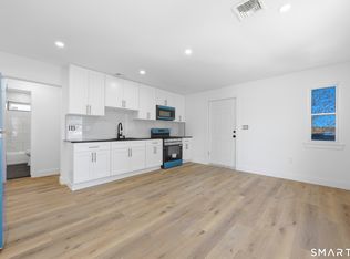 145 Crystal Ave #3, New London, CT 06320