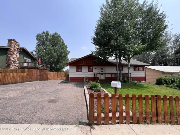 841 Stout St, Craig, CO 81625