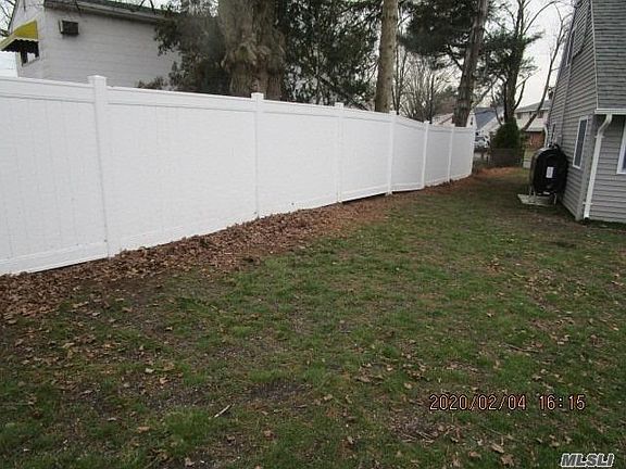 5th image of 5 Cloister Ln