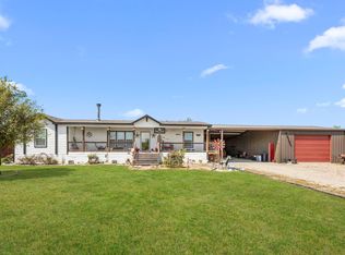 3518 Oil Field Rd, Bellville, TX 77418