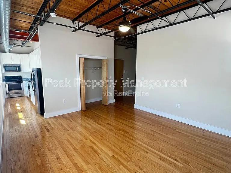 2709 W Broad St #1 — Photo 10