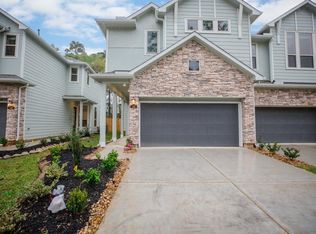 142 Moon Dance Ct, Conroe, TX 77304