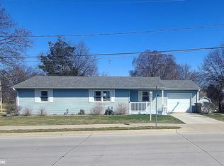 1205 E Ave E, Oskaloosa, IA 52577