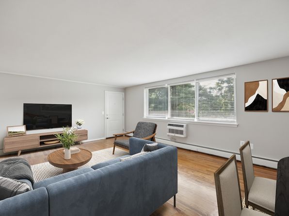 1248 Farmington Ave #4-C02