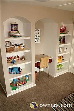 Built in Shelves Bedroom
