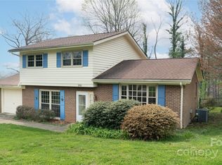 104 Northwood Ct, Morganton, NC 28655