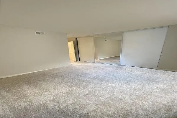 Spring Creek Apartments — Photo 11