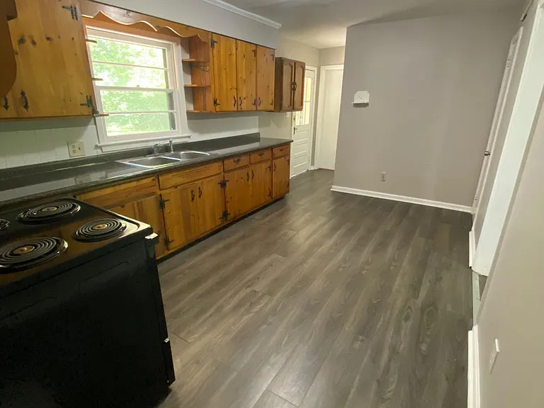 1346 Wedgewood Dr — Photo 16