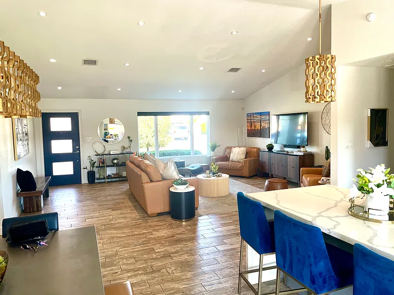6809 E Kelton Ln — Photo 46