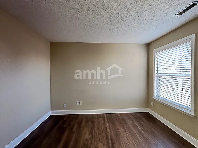 13634 Riding Hill Ave — Photo 20