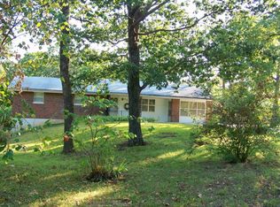3604 Oakridge Rd, Jefferson City, MO 65109