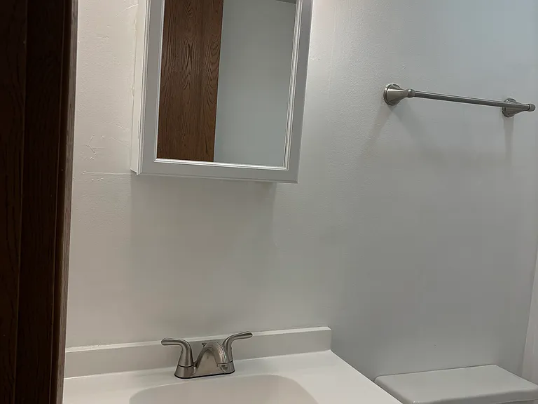 160 N Cedar St #2B — Photo 8