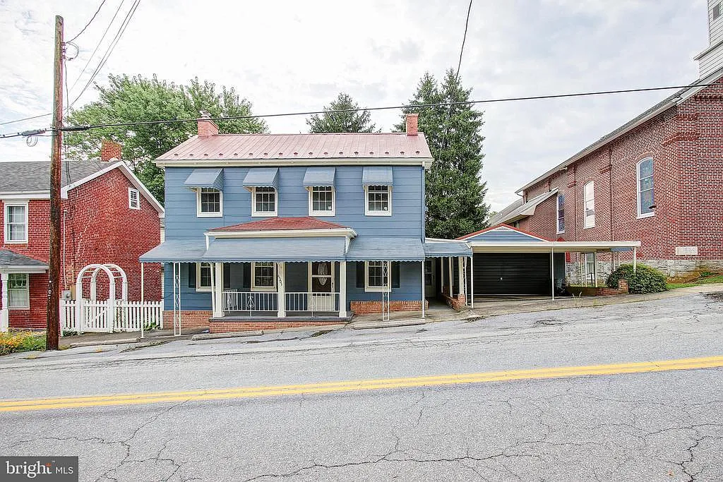 4303 Main St photo 1