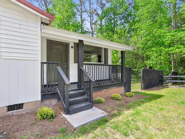 715 Corinth Rd, Hogansville, GA 30230