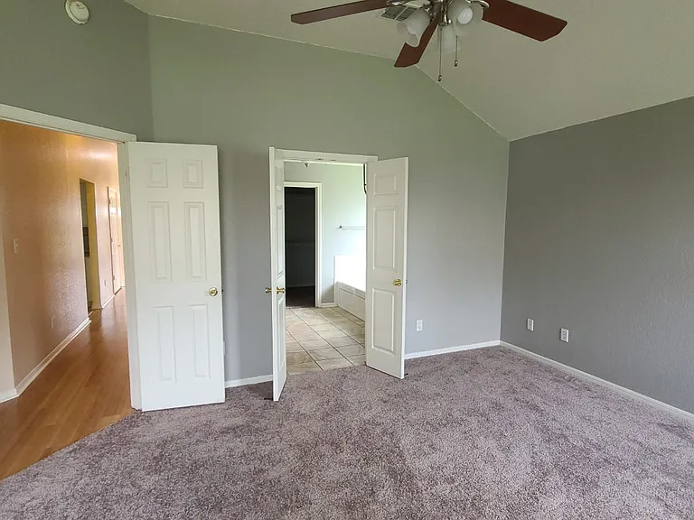 2801 Wisteria 8 master bdrm (3)_04232024