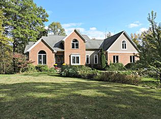 9785 Oakhill Rd, Holly, MI 48442