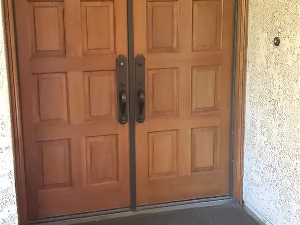 2298 Rose Ave #403, Signal Hill, CA 90755