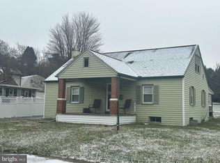 415 N 6th St, Columbia, PA 17512