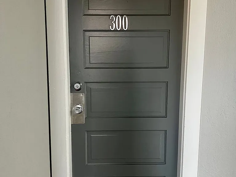 401 NW Bailey Ave #300 — Photo 13
