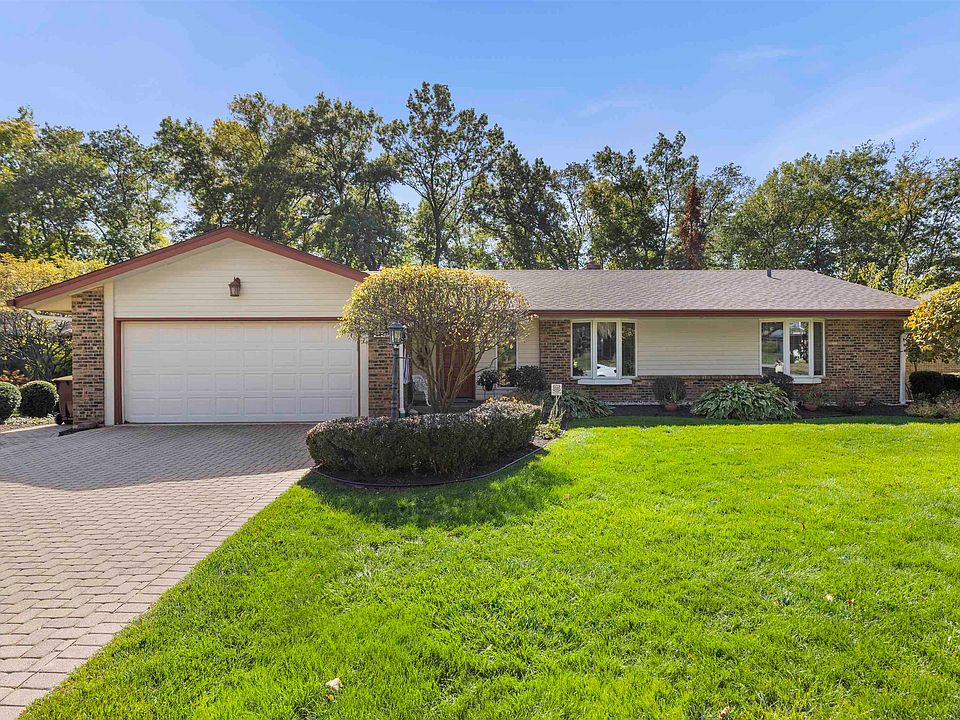 1st image of 4979 Crofton Dr