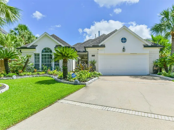 102 Del Mar St, Kemah, TX 77565