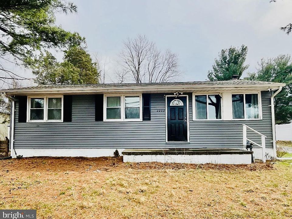 1st image of 2203 Willoughby Beach Rd