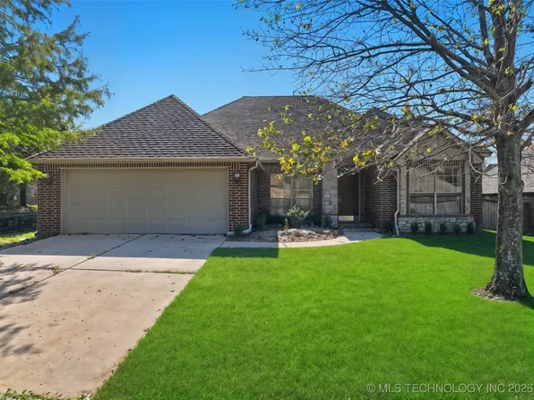 4526 E 141st Pl S, Bixby, OK 74008