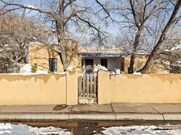 517 Alarid St, Santa Fe, NM 87501