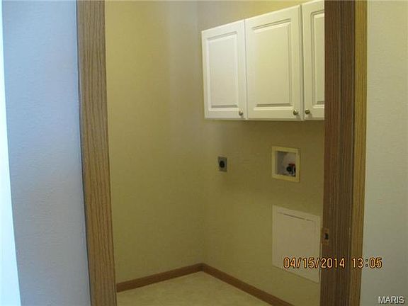 4th image of 3009 Village Glen Dr