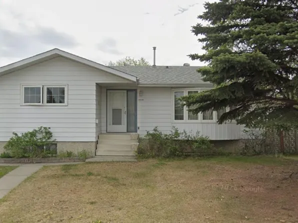 11035 166th Ave NW, Edmonton, AB T5X 1Y2