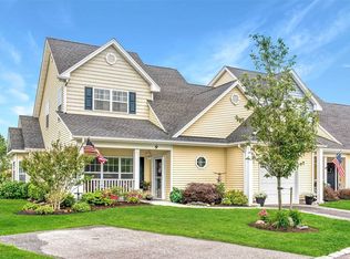 9 Kennsington Ct, Riverhead, NY 11901